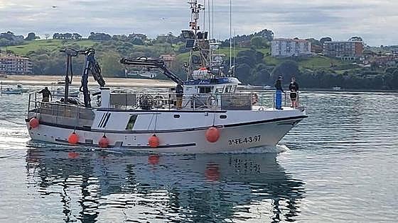 Un pescador desaparecido en Cantabria al caer al mar cuando largaba las redes