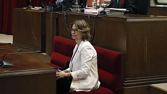 Serret, condenada por desobediencia por el 1-O