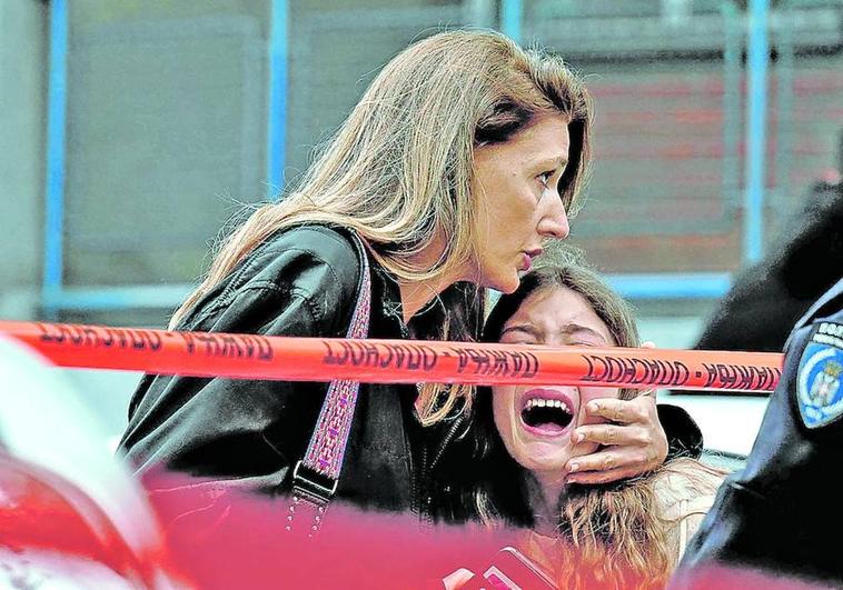Un escolar mata a tiros a 8 compañeros y un guarda en un colegio de Belgrado