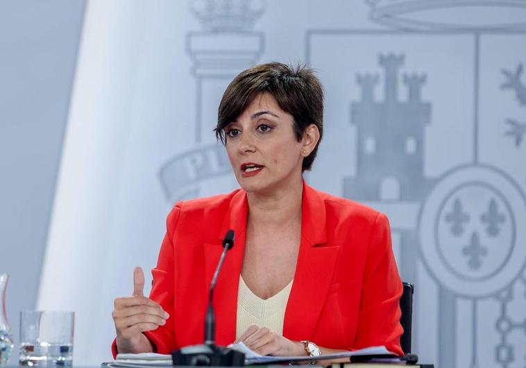 Isabel Rodríguez dice «respetar» el expediente de la JEC por atacar al PP desde Moncloa