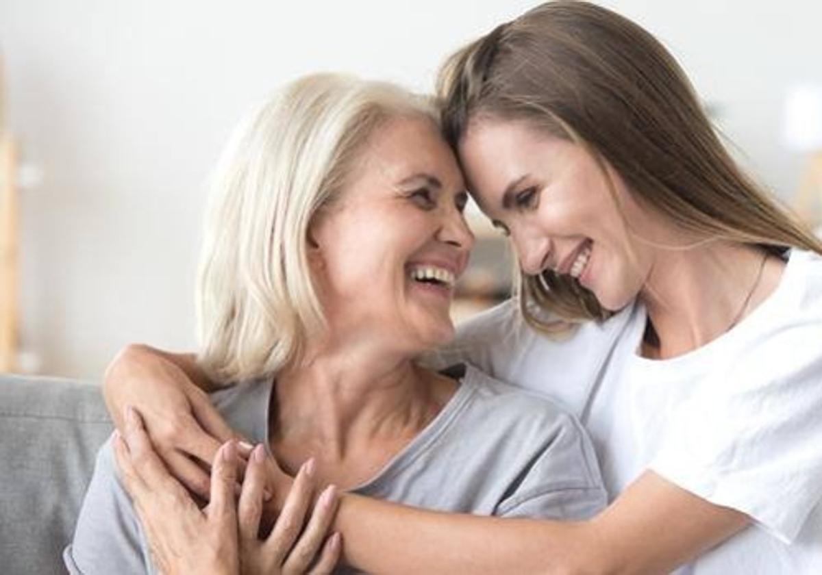 Una madre y su hija.