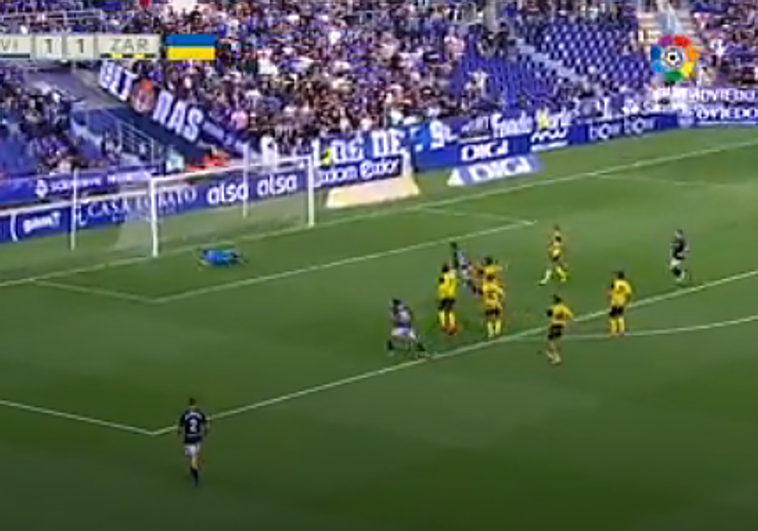 El Oviedo firma ante el Zaragoza su quinta victoria consecutiva