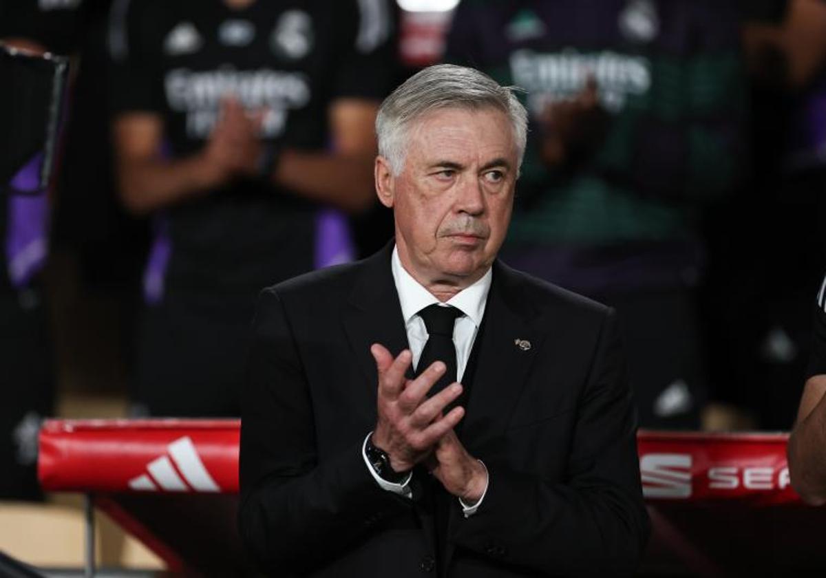 Carlo Ancelotti, durante la final en La Cartuja.