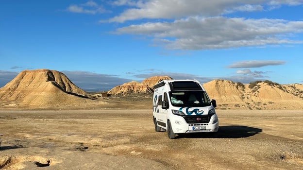 Viajar en este tipo de vehículos te permite despertarse en lugares impresionantes