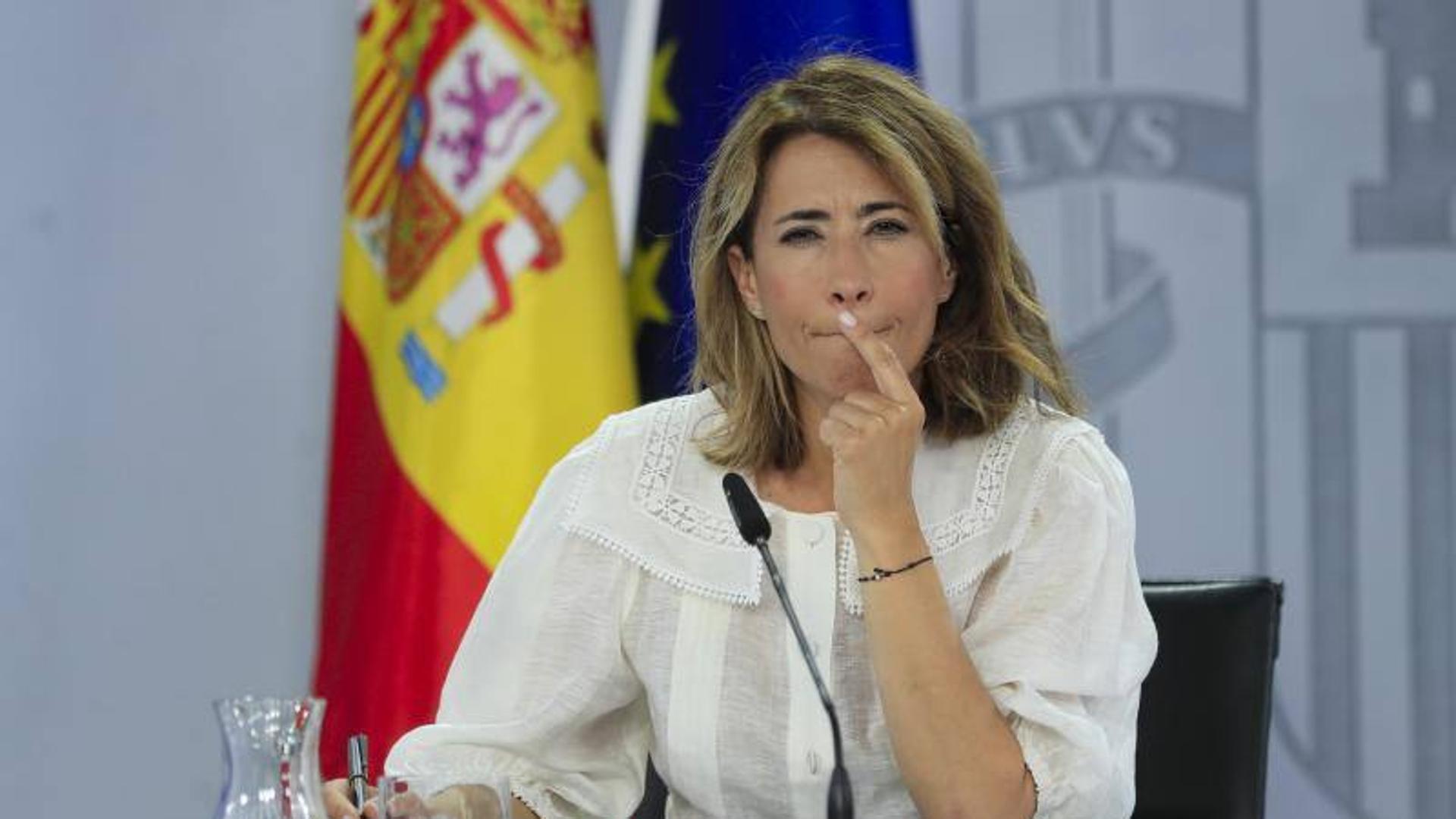 The Government calculates that the guarantees to buy a house will benefit 50,000 people