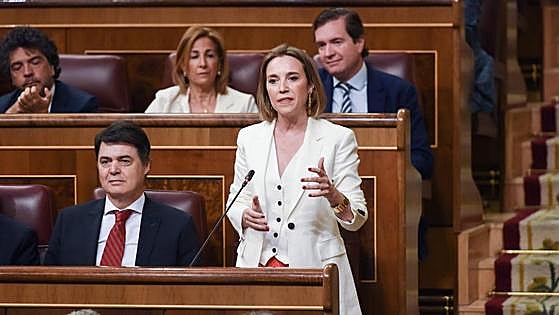La oposición carga contra el Gobierno por los 44 condenados de ETA de las listas de EH Bildu