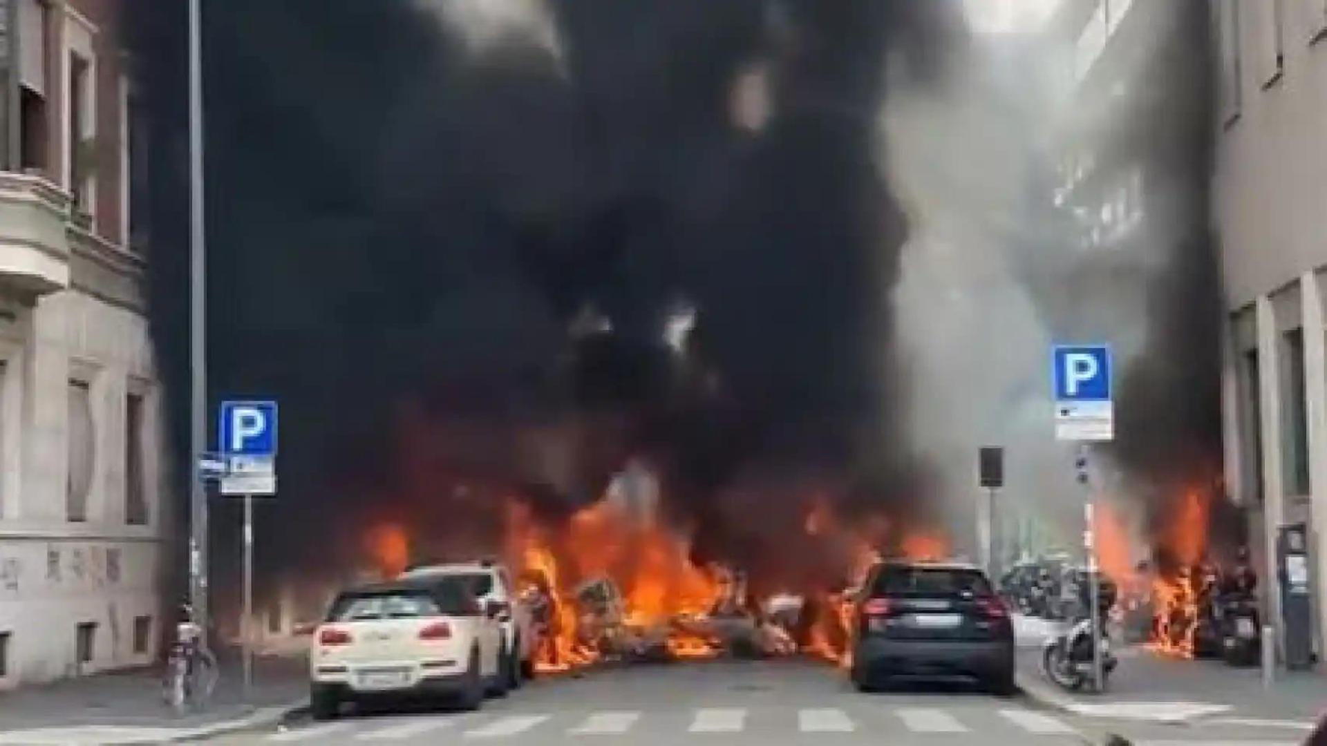 L’explosion d’un camion chargé d’oxygène secoue Milan