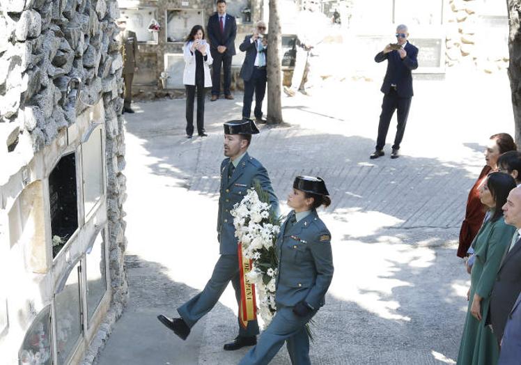 Homenaje al general Escobar.