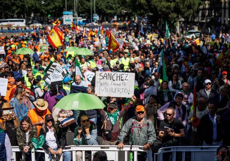 El campo se manifiesta en Madrid contra las políticas del Gobierno