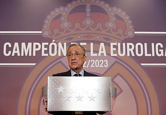 Florentino Pérez, durante la recepción al equipo de baloncesto en la Comunidad de Madrid.