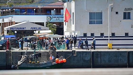 Barcos marroquíes pescan de forma ilegal en aguas españolas protegidas