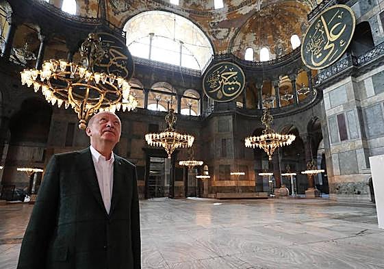 Recep Tayyip Erdogan en una anterior visita a la Gran Mezquita de Santa Sofía.