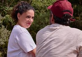 La actriz Ana Arias, en una escena de la serie 'El pueblo'.