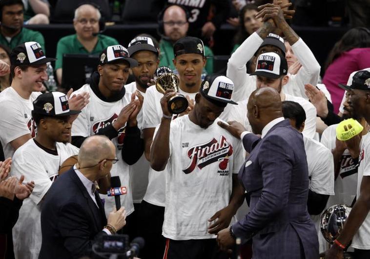 Miami asalta Boston y se cita con Denver en las Finales de la NBA
