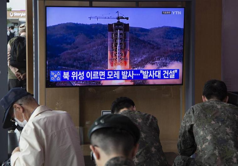 Corea del Norte anuncia el lanzamiento de su primer satélite militar espía en junio