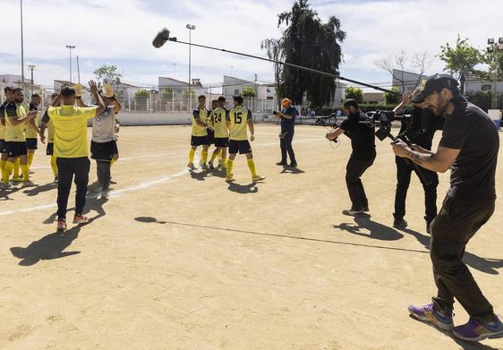 Momento del rodaje de 'Maribañez. El peor equipo del mundo'.