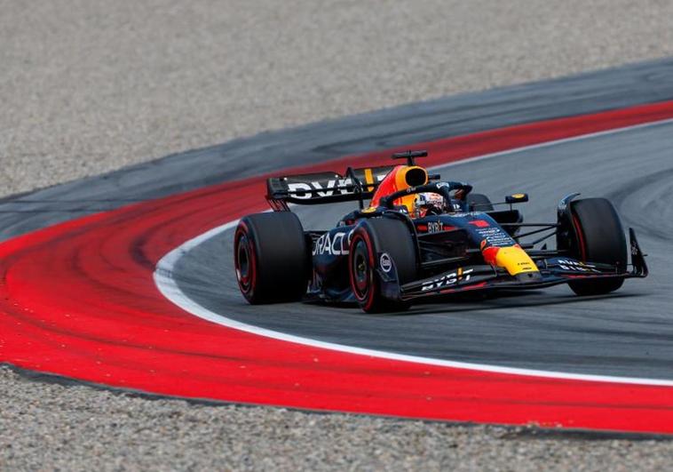 Sainz, solo superado por un imparable Verstappen en Montmeló