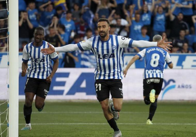 El Alavés retará al Levante en la final por el ascenso a Primera