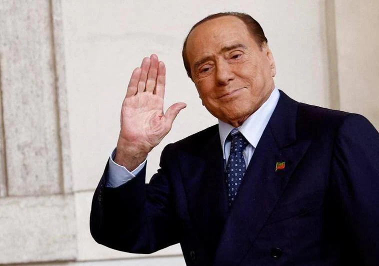 Muere Berlusconi, el político que monopolizó durante décadas el poder, el lujo y los escándalos en Italia