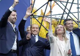 El secretario general de la Liga, Matteo Salvini, el ex primer ministro Silvio Berlusconi, y la jefe de Gobierno, Giorgia Meloni, en una imagen de archivo.