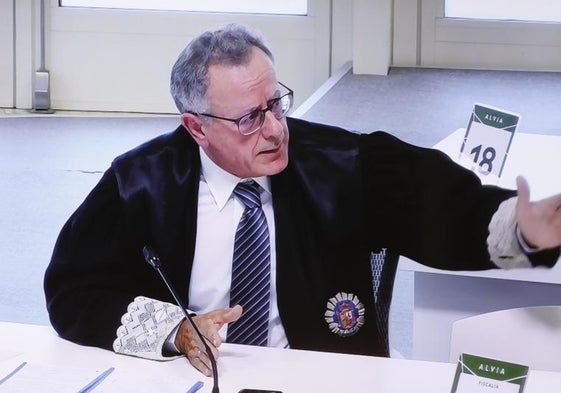 El fiscal jefe de Santiago de Compostela, Manuel Piñeiro, durante su intervención este miércoles en el juicio del accidente del Alvia.