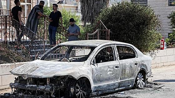 Los colonos vengan la muerte de cuatro israelíes con el ataque a varias aldeas palestinas