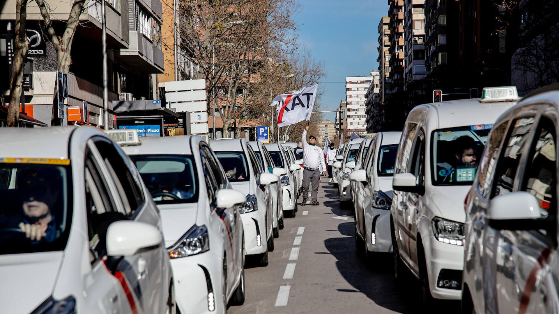 Los Taxistas Ultiman Un Acuerdo Con El Gobierno Para Limitar Los VTC ...