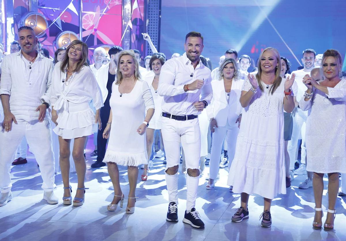 Kiko Hernández, Gema López, Carmen Borrego, Rafa Mora, Belén Esteban y Lydia Lozano.