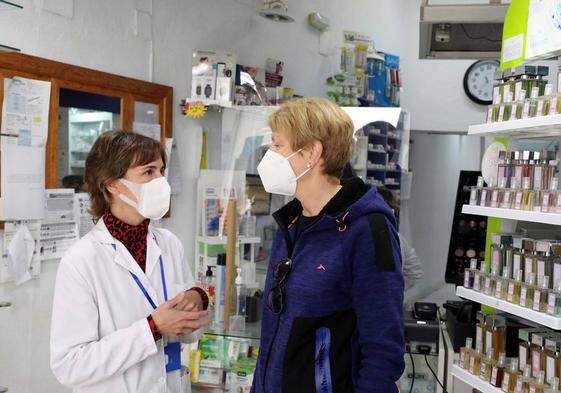 Las mascarillas dejarán de ser obligatorias en hospitales y farmacias