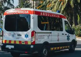 Imagen de archivo de una ambulancia de la Generalitat.