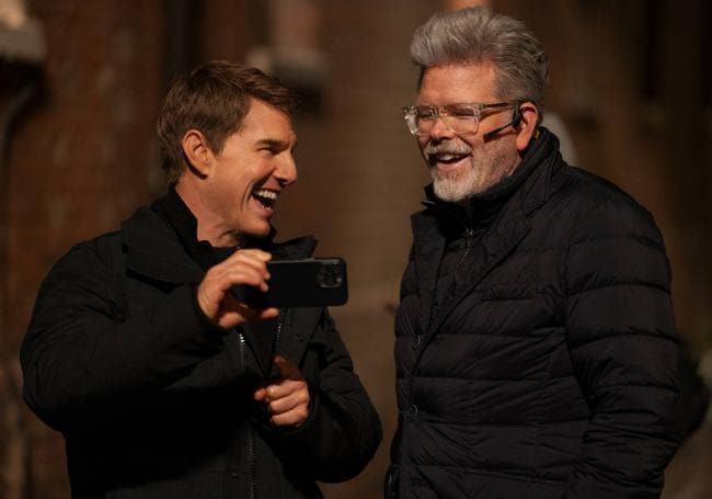 Tom Cruise, alongside director Christopher McQuarrie.