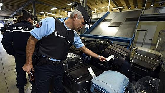 La Policía francesa podrá espiar el móvil de los sospechosos de delitos graves