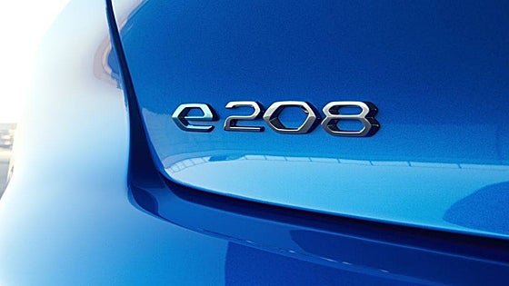 Industria apuesta por la planta de Stellantis en Zaragoza para fabricar el Peugeot e-208
