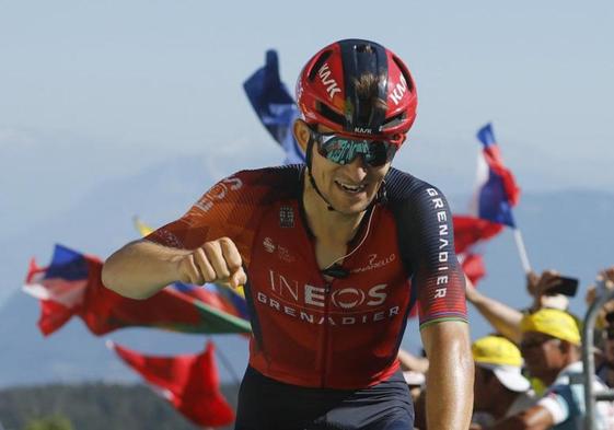 Michal Kwiatkowski celebra su victoria en la decimotercera etapa del Tour de Francia.