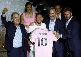 Messi ya luce el '10' del Inter Miami