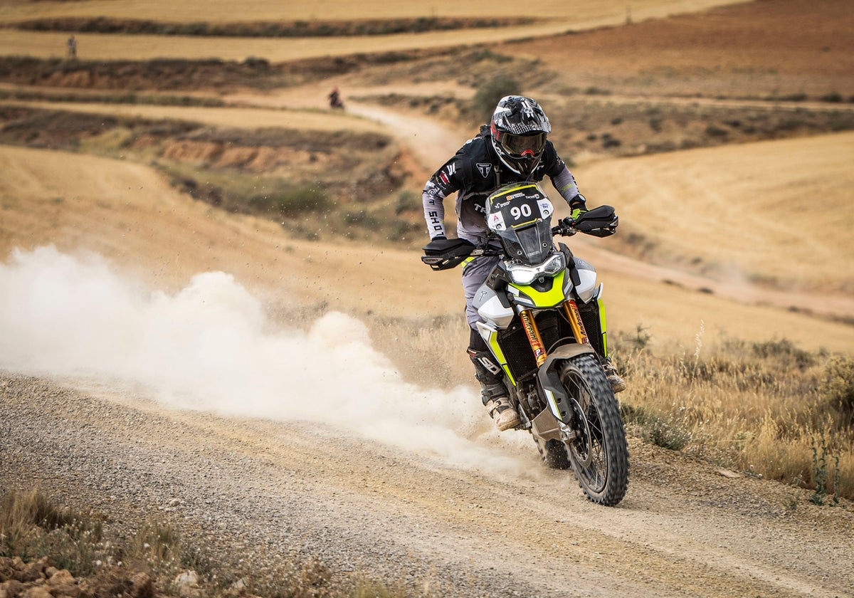 Iván Cervantes camino de su victoria en la Baja Aragón