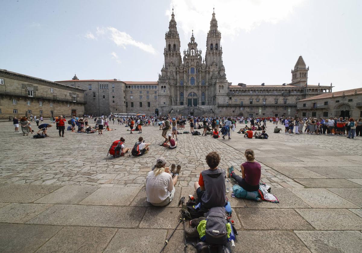 Galicia sigue sin sobresaltos a «esos dos que se han ido a Madrid»