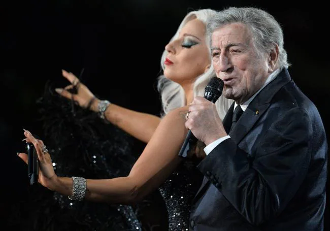 Lady Gaga y Tony Bennett, durante un recital en Los Ángeles.