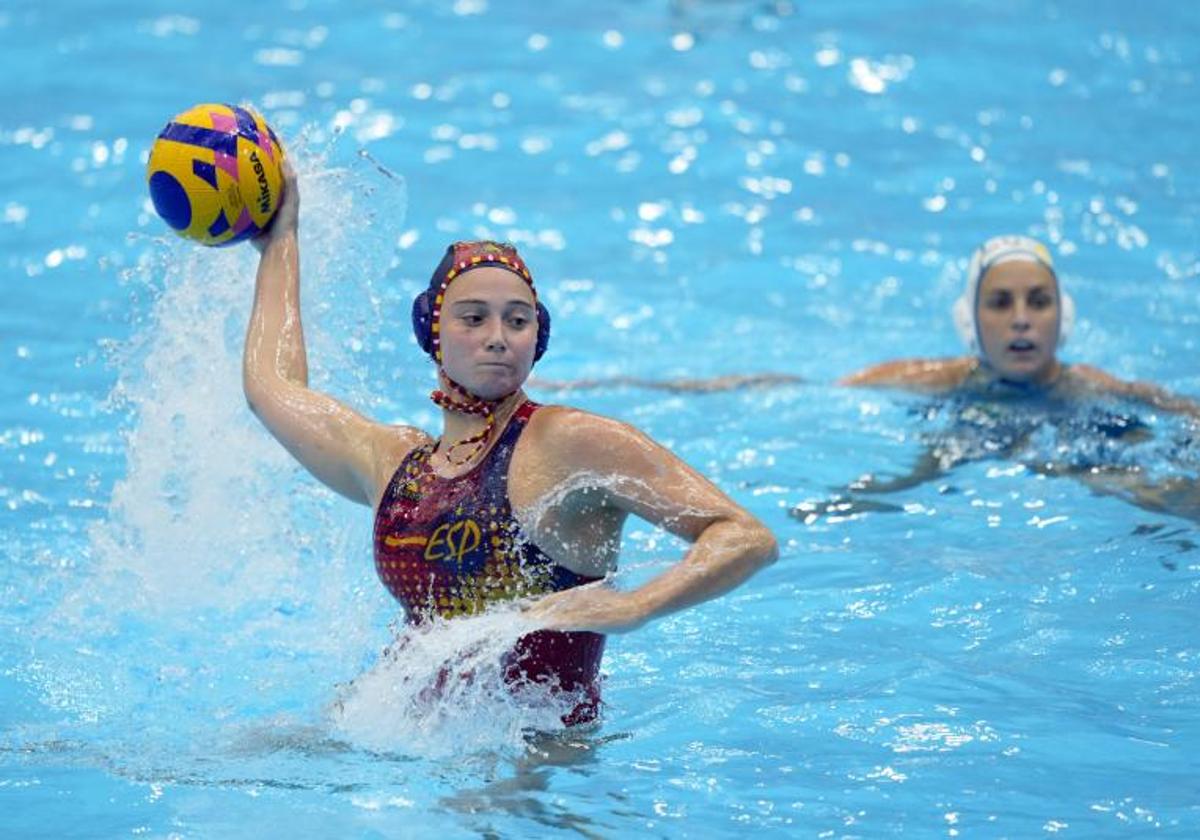 La española Elena Ruiz, durante un lance de la semifinal del Mundial ante Australia.