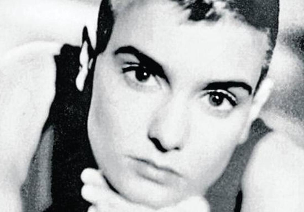 Sinead O'Connor, en los tiempos de sus primeros álbumes, cuando cautivó al público.