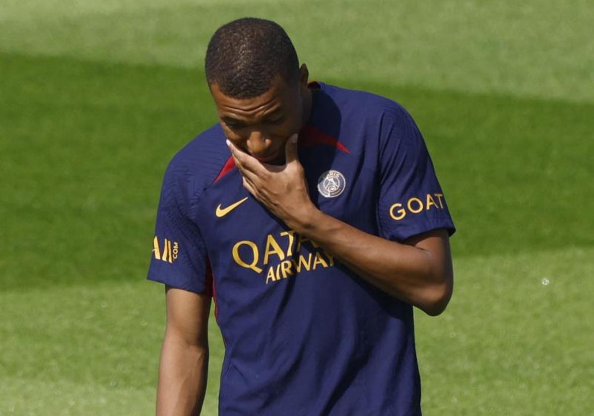 Kylian Mbappé, durante un entrenamiento en Poissy.