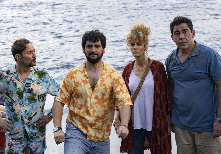 Carlos Santos, Fran Perea, Esther Acebo y Pablo Chiapella en 'De perdidos a Río'.