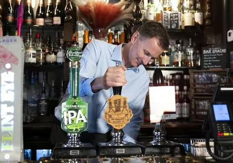 Sunak aprovecha el Brexit para imponer una nueva tasa al alcohol en el Reino Unido