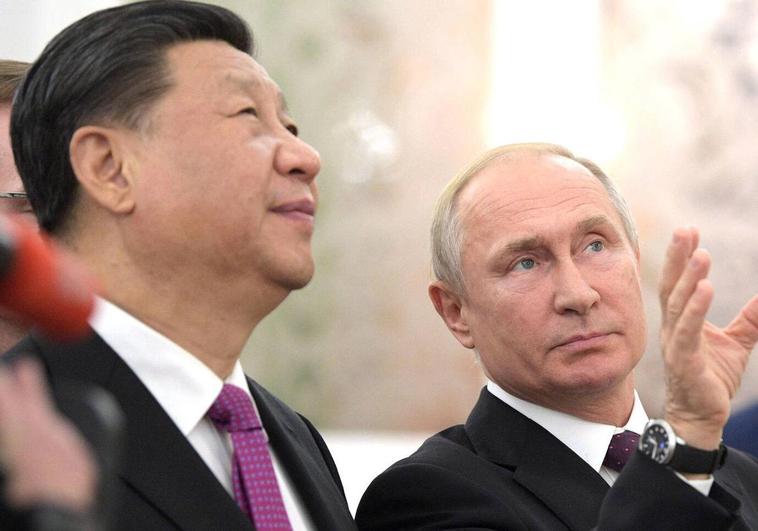 China critica a Rusia por impedir la entrada de cinco compatriotas