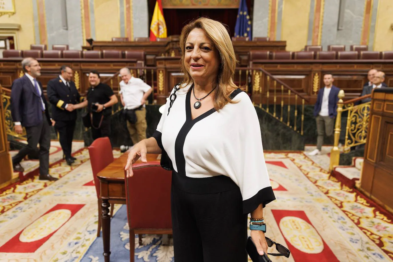La única diputada de Coalición Canaria, Cristina Valido, a su llegada a la Sesión Constitutiva