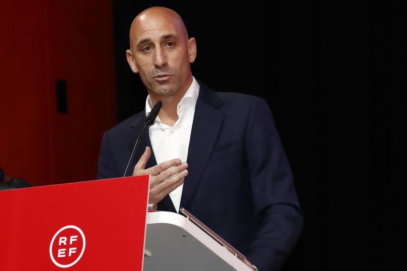 La FIFA suspende a Rubiales y Pedro Rocha asume la presidencia interina de la FEF