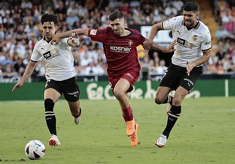 Osasuna baja de la nube al Valencia