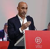 El entorno de Rubiales le pide que abandone y acabe con la crispación