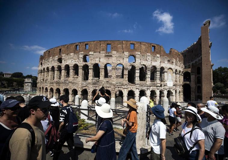 Las ratas toman el Coliseo de Roma