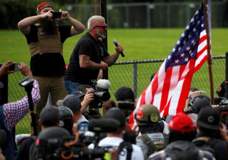 Condenado a 17 años de cárcel el líder de la milicia ultraderechista Proud Boys que asaltó el Capitolio